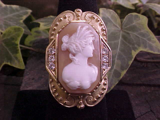 Cameo + Diamond 18K gold ring